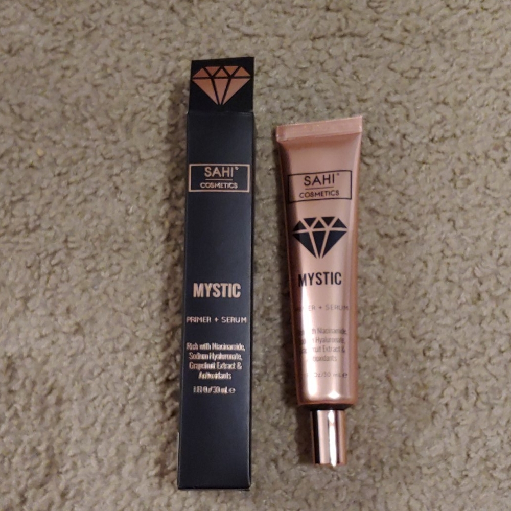 **SOLD**                  Sahi  cosmetics